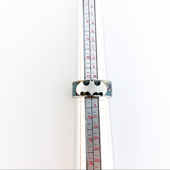 Six Flags Silver Tone Batman Logo Ring - Picture 4 of 4